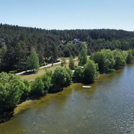 펜션 Pod Plugiem 스보르네가치에